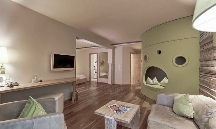 Medium-sized family suites Medium-sized family suites